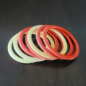 Vintage 70s Mod Molded Plastic Bangle Bracelets Set of 7 Peachy Red and Cream Color