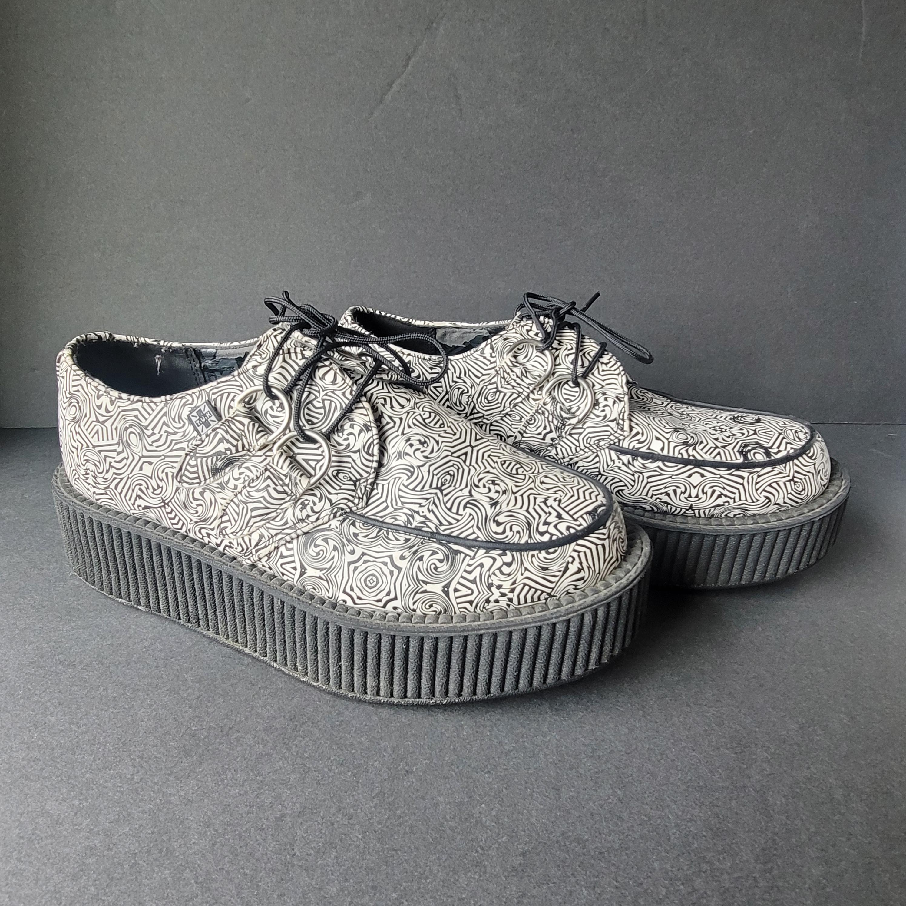 Black & White Two-Tone Platform Creeper Loafers Amazon.com | T.U.K. Black/White Leather Viva Mondo Creepers  main image 4