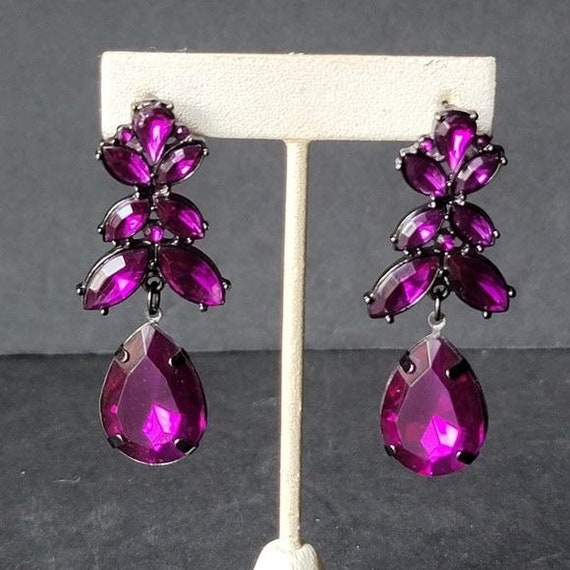Purple chandelier best sale earrings