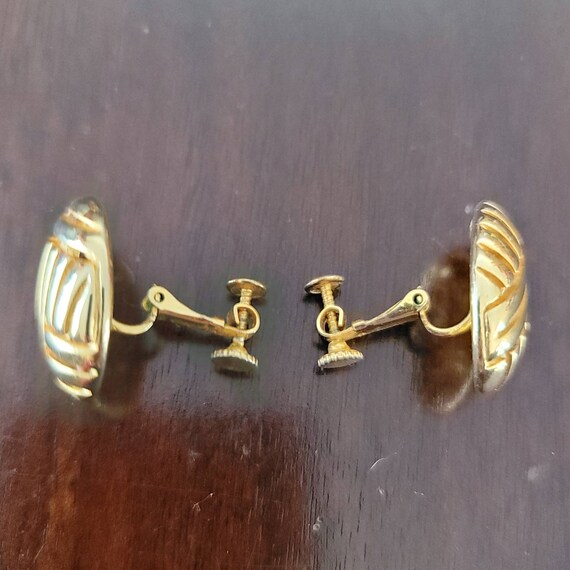 Vintage Goldette Oval Gold Tone Clip On Earrings … - image 4