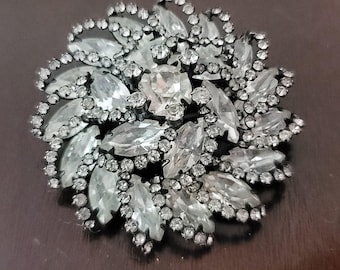 Broche vintage Weiss em formato de flor com strass, cata-vento grande