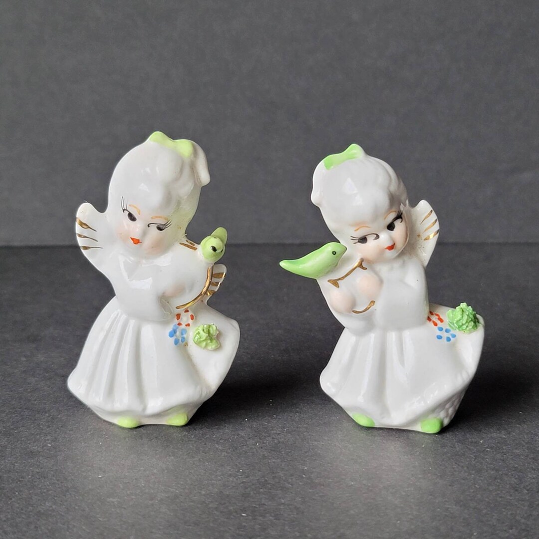 Vintage Napco Porcelain Angel Figurines Set of 2 Girls Playing Harps