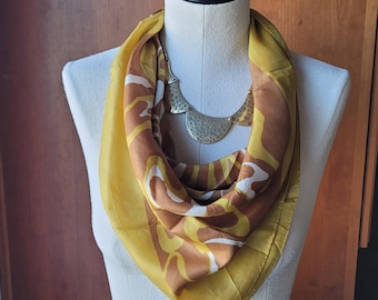 Vintage Retro 70s Yellow Brown Swirl Print Square Head Neck Scarf 26.5" Japan