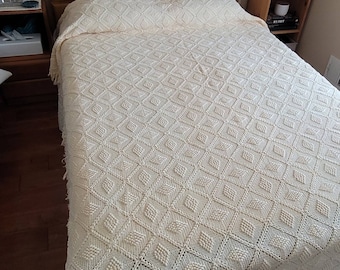 Vintage Crocheted Cream Colored Coverlet Bedspread Popcorn Diamond Pattern Handmade