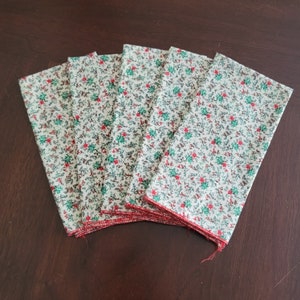 Vintage Holly Berry Leaves Cloth Napkins Set of 5 Square Christmas