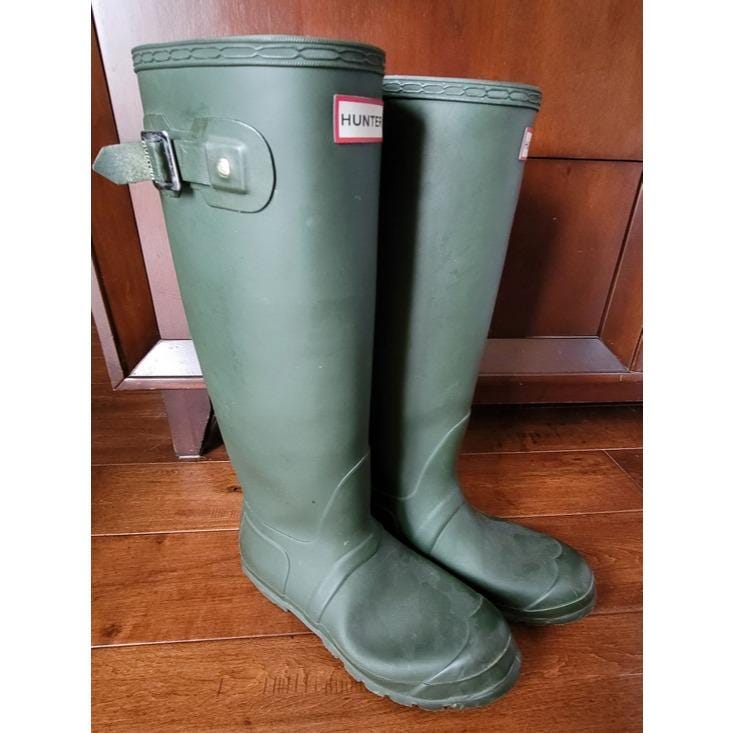 WORN ONCE WEATHERPROOF VINTAGE OLIVE GREEN RAIN BOOTS - Size 12 Original Weatherproof Vintage | Shoes | Worn Once  main image 3