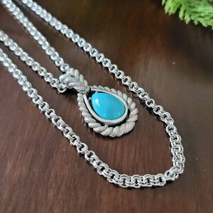 Vintage Avon Faux Turquoise Silver Tone Pendant Necklace Costume Jewelry image 2