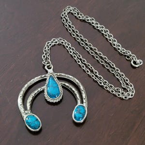 Vintage Silver Tone Faux Turquoise Squash Blossom Naja Pendant Necklace