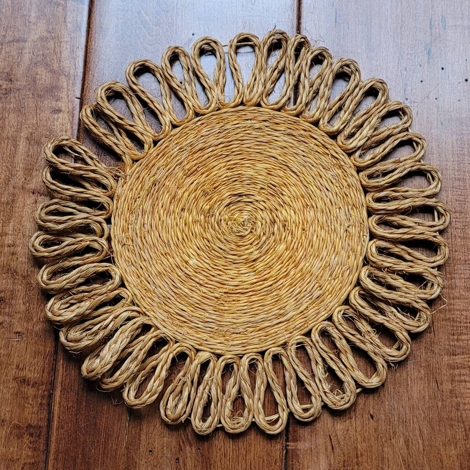 Vintage Round Woven Trivet set of 3 hot pad raffia wicker Etsy