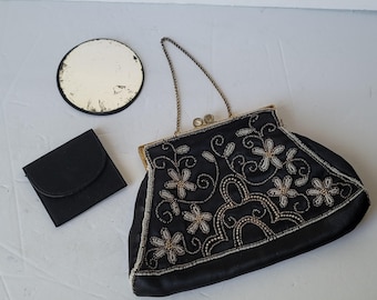 Vintage Magid Black White and Gold Beaded Clutch with Accessories Kiss Lock Chain Handle Handmade America