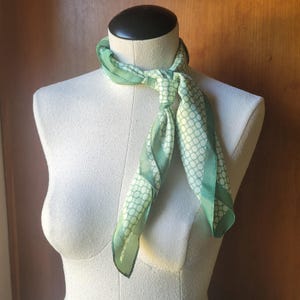 Vintage Green Polka Dot Circle Pattern Square Head Neck Scarf 25.5&quot;