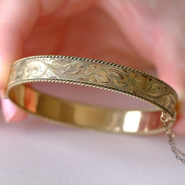 Vintage Victorian-Style (c. 1960s) 9ct Rolled Gold Hinged Bangle Bracelet