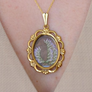 Vintage Gold-gefüllter Blumen-Foto-Medaillon-Anhänger mit benutzerdefiniertem Glas und einer neuen vergoldeten Silberkette
