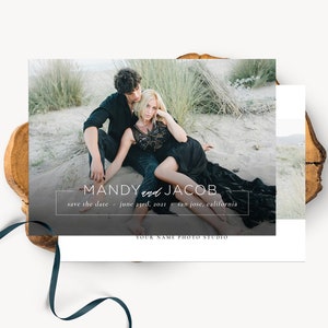 Modelo de reserva de data com cartão de foto Photoshop Template Fotógrafos Fotografia de casamento PSD Cartão postal moderno Colagem de fotos Reserve a data