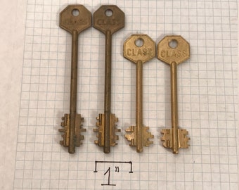 Vintage Skeleton Keys (lot of 4), Antique Metal Skeleton Keys, Russian Federation Keys, Maker Supplies, Steampunk Supply, Free Shipping