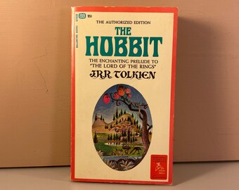 1967 Paperback Book, J. R. R. Tolkien, The Hobbit, LOTR Prelude, Revised Edition, 8th Printing, Vintage Books, Bookshelf Decor, Ships Free