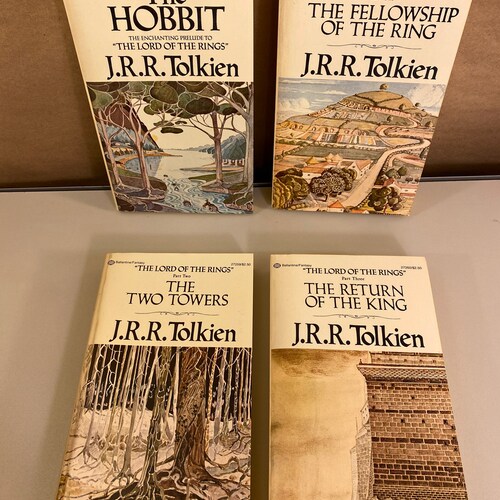 1978 UNREAD J.R.R. Tolkien, The Hobbit The Lord Of The Rings, 4 Paperback Book Set, Gold Box Book Set, Vintage Book shops Decor, Free Shipping