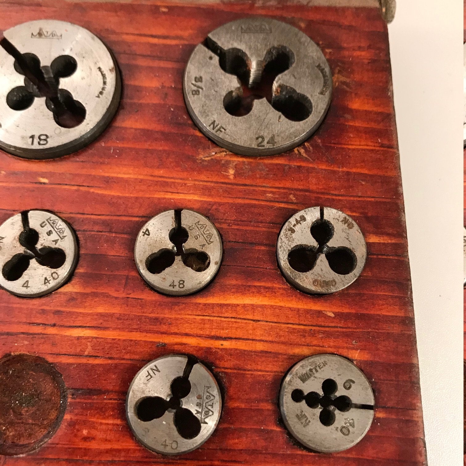 Old GTD Adjustable Round Threaded Dies 12 Piece Set in Wood - Etsy