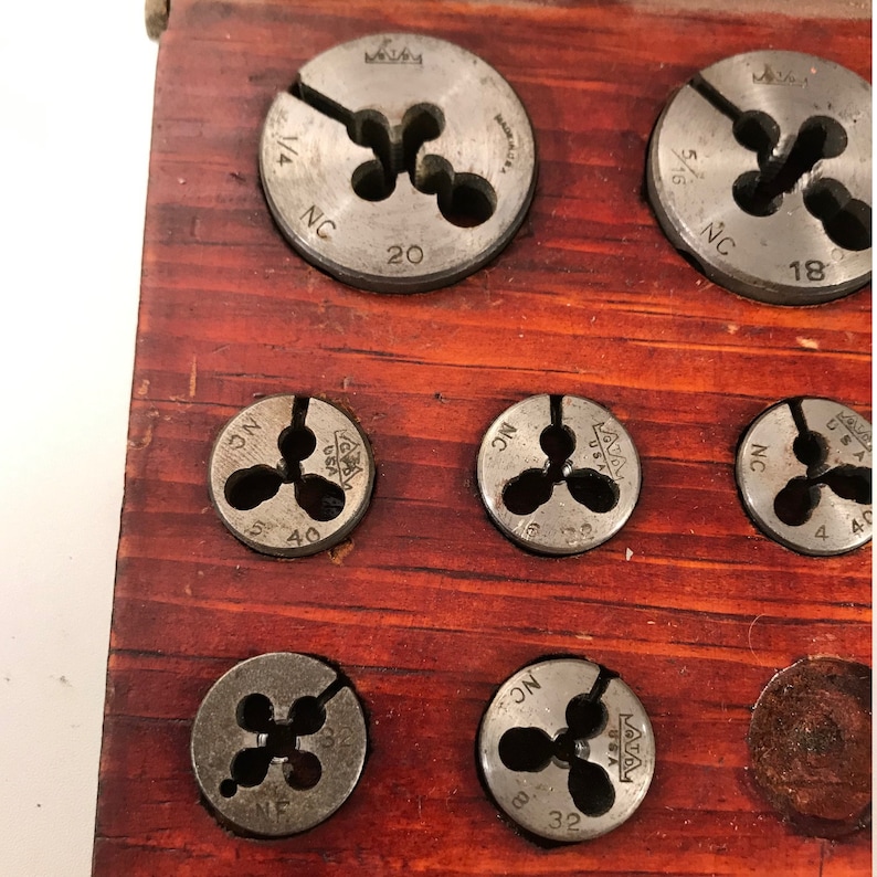 Old GTD Adjustable Round Threaded Dies 12 Piece Set in Wood - Etsy
