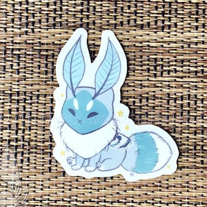 Adorable petit papillon de nuit chaton autocollant en vinyle transparent