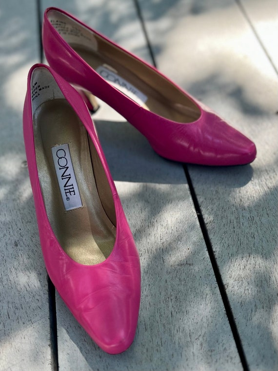 Vintage 80s 90s Bright Pink Pump by Connie