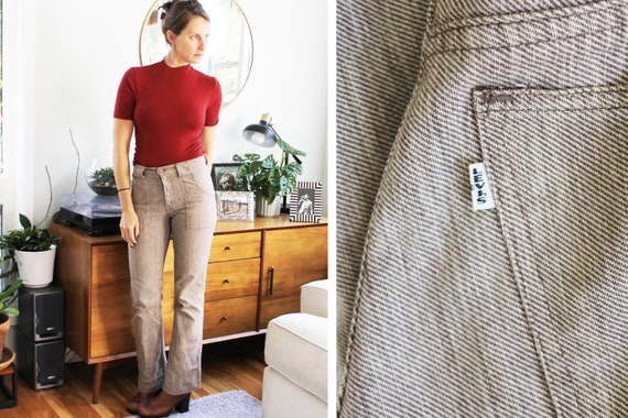 Vintage 70s Levis | Women's Brown Bootleg Jeans - image 2