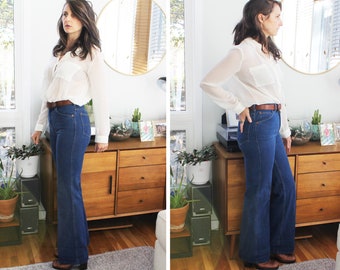 Vintage Dark Wash Boot Cut Jeans | 70s High Rise Flares