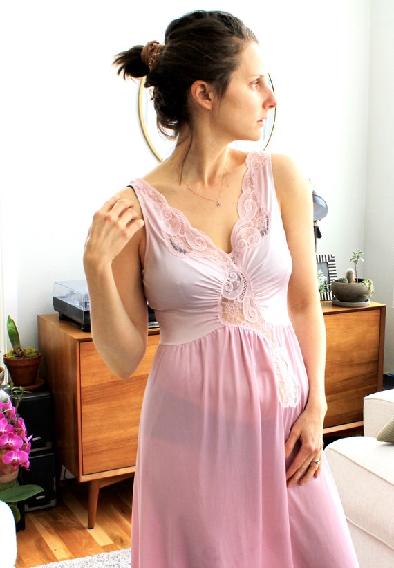 Vintage Mauve Pink Two Tone Lace Cutout Long Nigh… - image 3