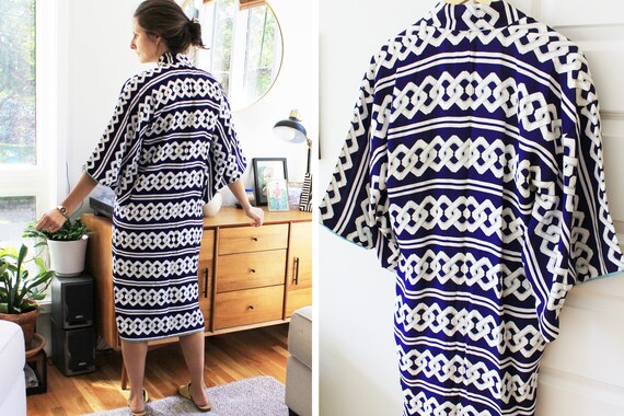 Vintage Blue Silk Kimono Robe - image 5