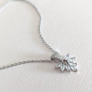 Dainty Marquise Necklace Floral Zirconia Diamond Pendant Art Deco Necklace Simple Wedding Jewelry