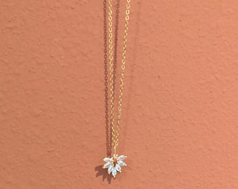 Dainty Marquise Necklace Floral Zirconia Diamond Pendant Art Deco Necklace Simple Wedding Jewelry