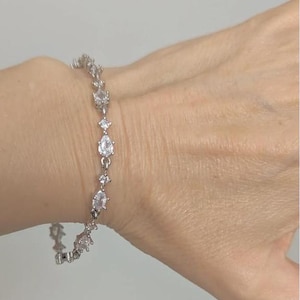 Dainty Bridal Bracelet Wedding CZ Tennis Bracelet Simple Gold Jewelry Bridesmaid Gifts