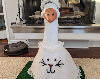 Porch Goose Outfit: White Cat Costume for Lawn Goose (24"-29")