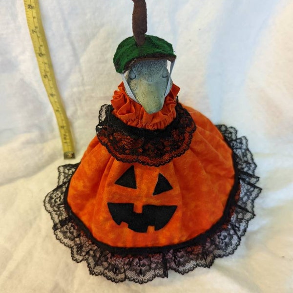 Goose outfit pumpkin, Halloween. For a 7"-9" gosling. Cement or plastic goose. Halloween costume, cement gosling outfit, Halloween clothes