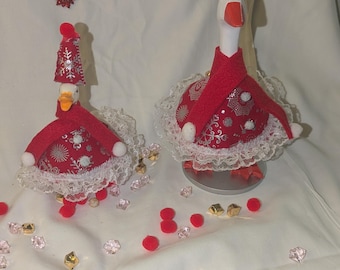 Desk Goose Christmas Outfit: Red Snowflake Dress & Hat (4.5-7 inch)
