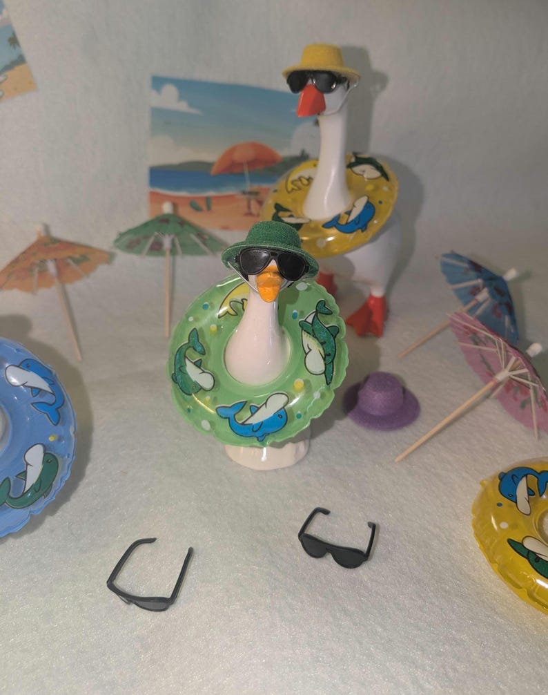 Green and Yellow Desk Goose Beach Flotation Outfits. Goose not included. ☀️⛱️