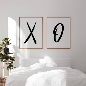 PRINTABLE Black and White Wall Art, Set Of 2 XO Prints, Bedroom Wall Decor, Above Bed Decor, Over The Bed Wall Decor, Brushstroke Art