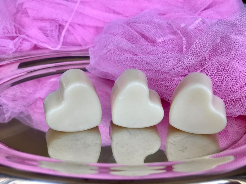 Wedding shower favors SET OF 10 Thank you guest gift Bridal shower Baby shower Heart soap Personalized tag