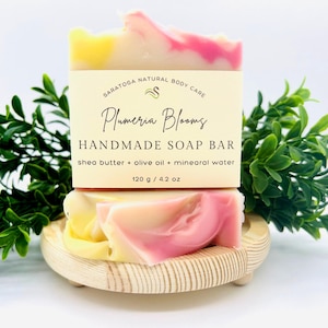 Plumeria Blooms Soap Bar – Hawaiian Tropical Handmade Soap – Vegan Artisan Floral Bar – Island-Inspired Bathroom Decor
