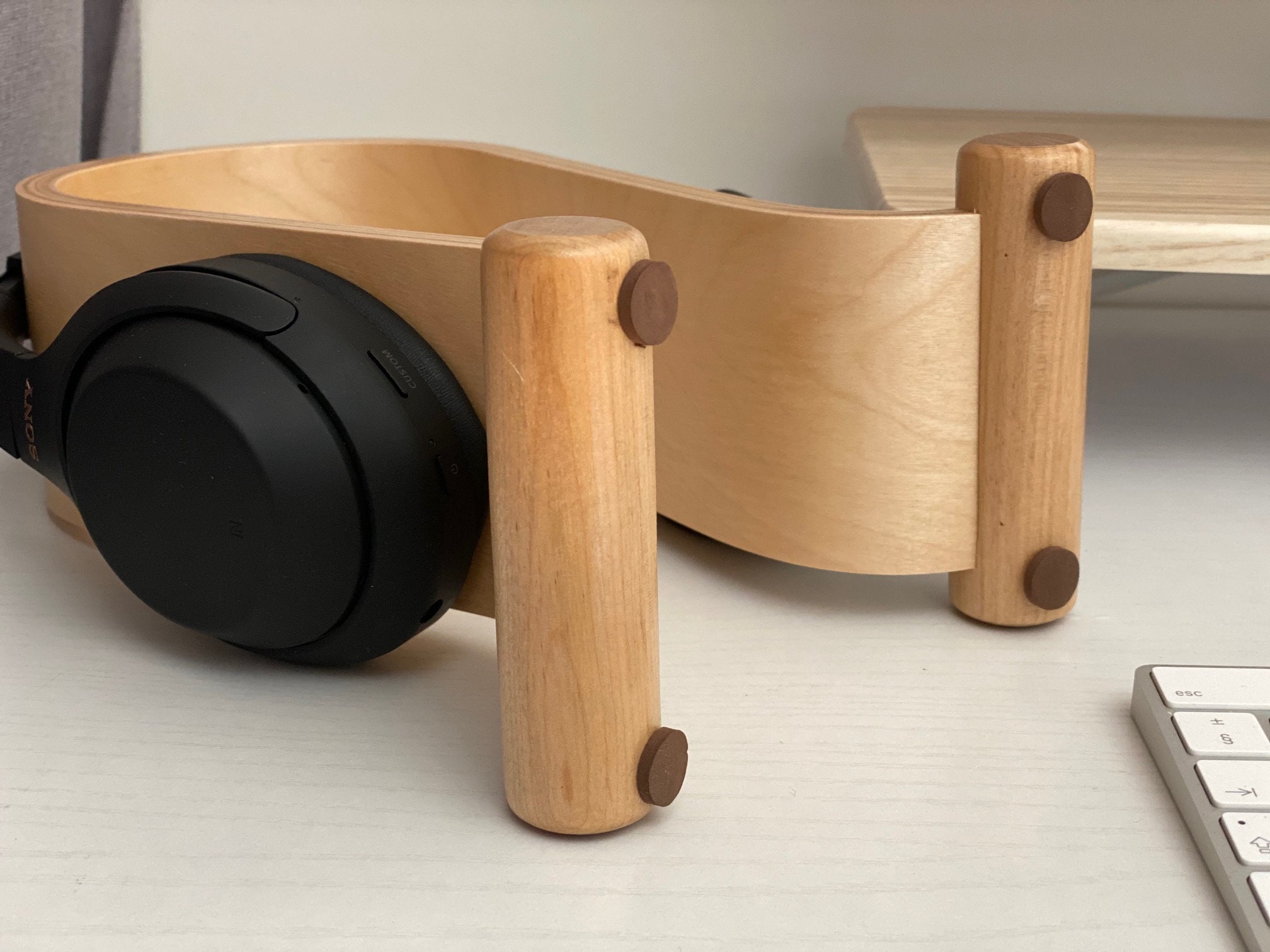 Curved headphone stand sale