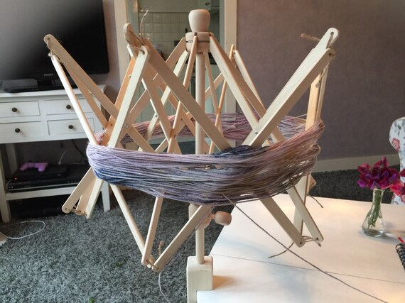 LARGE Wooden Umbrella Yarn Swift Wooden Yarn Winder Holder Skein Winder for  Knitting and Weaving 