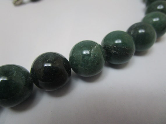 Vintage Jade Stone Beaded Necklace - image 2
