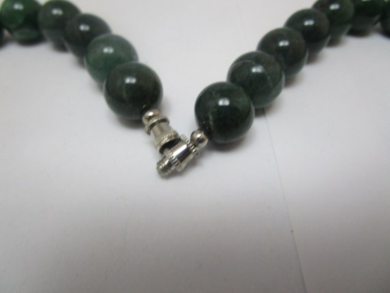 Vintage Jade Stone Beaded Necklace - image 4