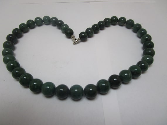 Vintage Jade Stone Beaded Necklace - image 1