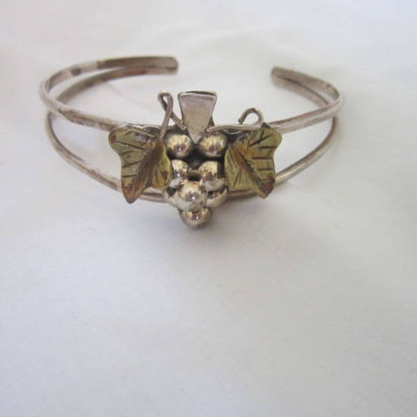 Antique Taxco Mexico TI-01 Sterling Silver Artist Signed Leaves and Grapes Cuff Bracelet