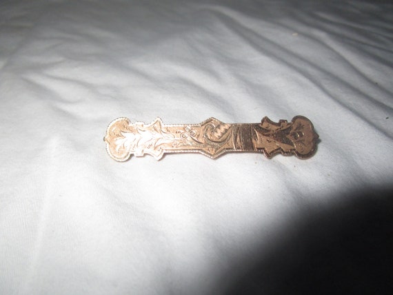 19th C Antique Victorian Engraved Bar Brooch with… - image 1