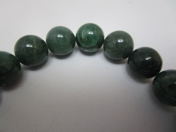 Vintage Jade Stone Beaded Necklace - image 3