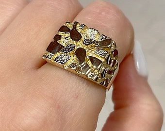 14k Mens Nugget Ring. Solid Gold Classic Nugget Ring. Pinky Ring