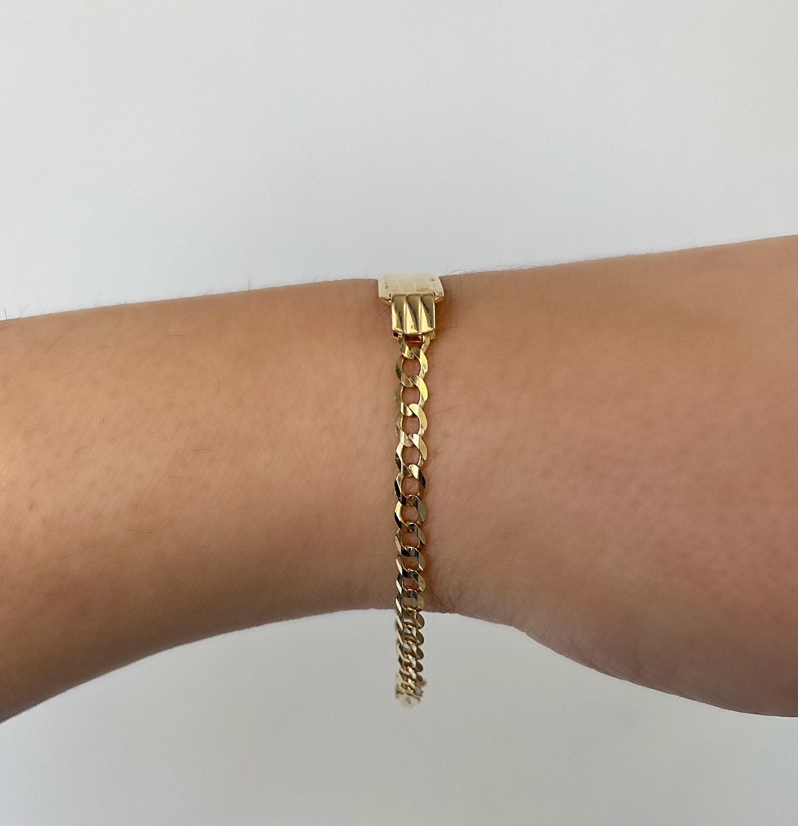 Semi-Solid Link Bracelet 10K Yellow Gold 8