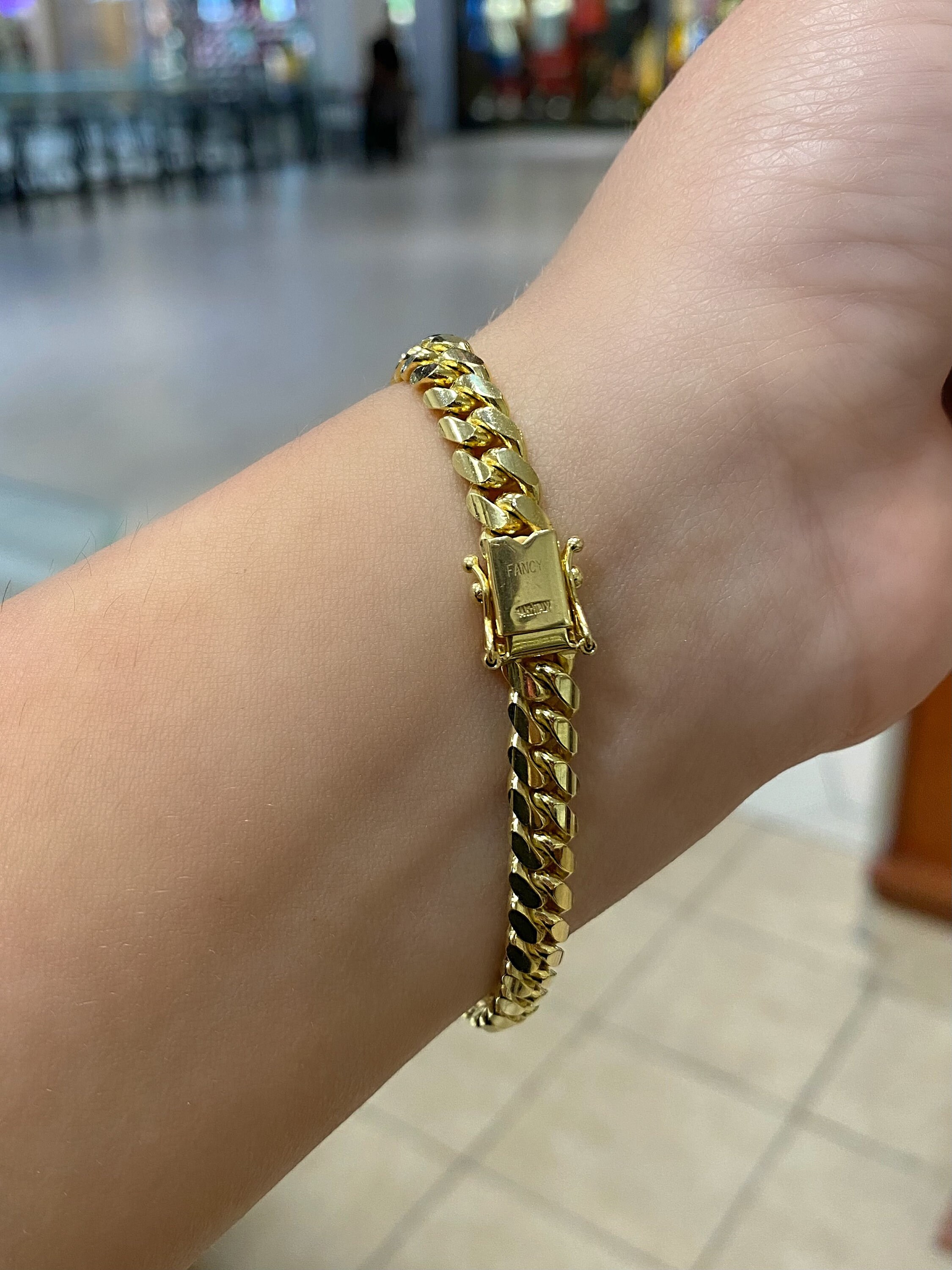 22k Plain Gold Bracelet JGS-2210-07553 – Jewelegance